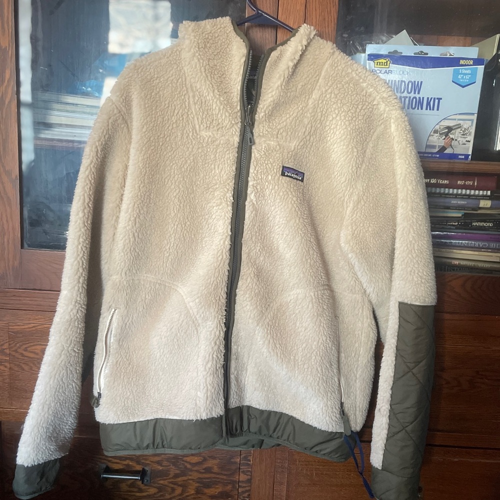 Patagonia Men's Woolyester Pile  Fleece Hoodie in Cream and Olive
